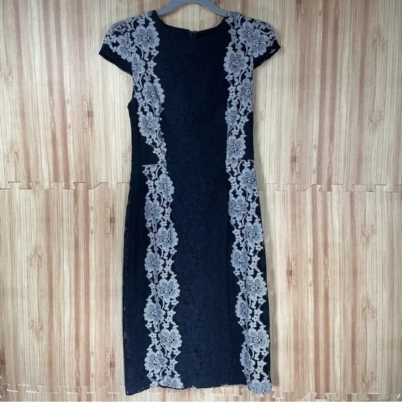 Betsey Johnson Women's Dress Black White Floral Size 2 - Picture 1 of 13